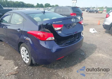 2013 Hyundai Elantra Gls/Limited from USA, damaged, VIN 5NPDH4AE9DH194015